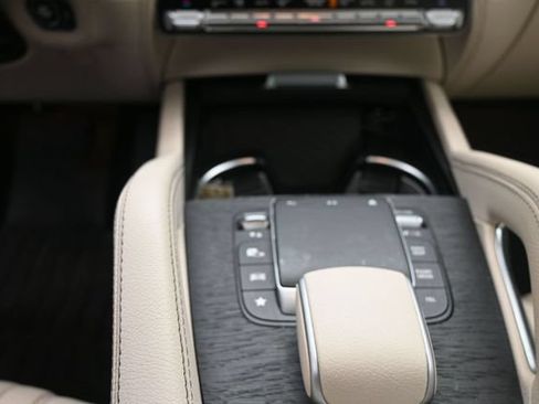 Used 2021 Mercedes-Benz GLS 450 4MATIC image 13