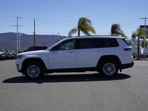 Used 2025 Jeep Grand Cherokee L Laredo w/ Trailer Tow Package AWD/4WD image 7