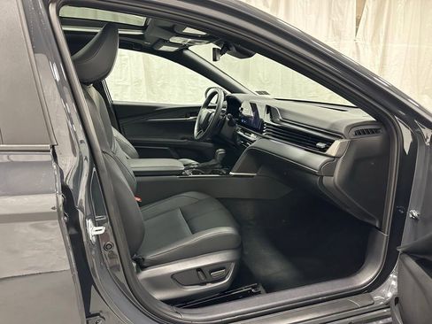 Used 2025 Toyota Camry XSE image 60