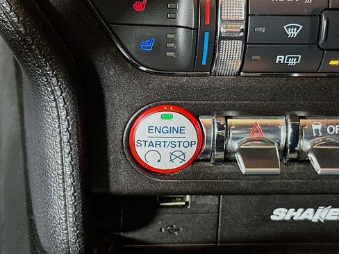 Used 2017 Ford Mustang Premium RWD image 20