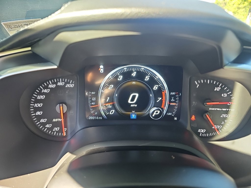 Used 2017 Chevrolet Corvette Stingray Coupe w/ 1LT RWD image 23