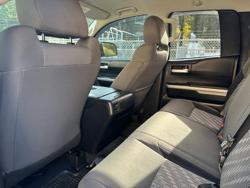 Used 2018 Toyota Tundra SR5 w/ SR5 Upgrade Package image 10