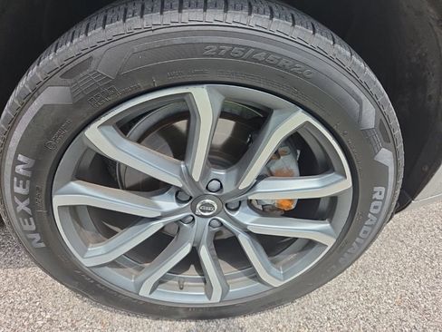 Used 2019 Volvo XC90 T6 Momentum w/ Protection Package Premier AWD/4WD image 13