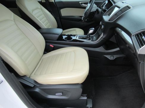 Used 2018 Ford Edge SEL w/ Equipment Group 201A image 8