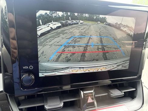 Used 2026 Toyota Corolla LE FWD image 17