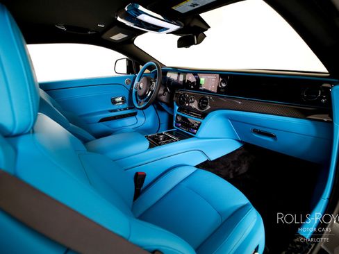 Used 2025 Rolls-Royce Spectre Black Badge w/ Spectre Enhancement Package image 24