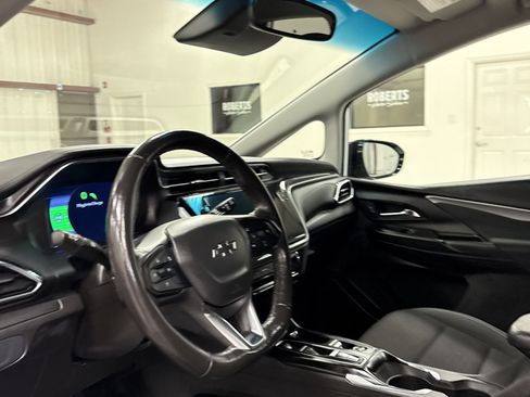 Used 2022 Chevrolet Bolt LT image 6