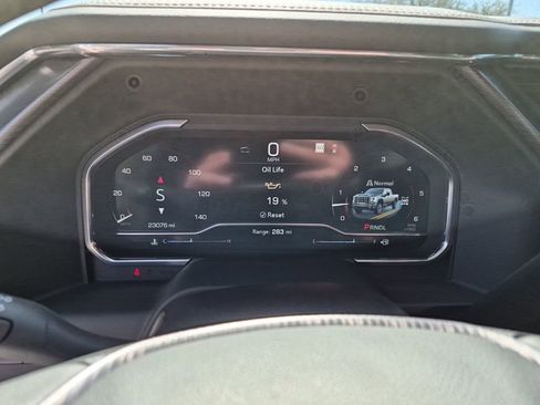 Used 2025 GMC Sierra 2500 Denali Ultimate image 39