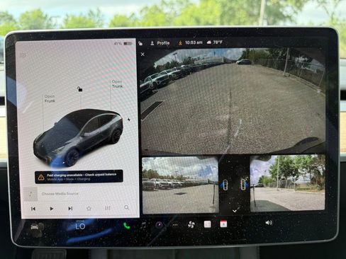 Used 2022 Tesla Model Y Long Range image 26