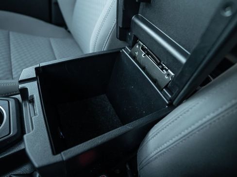 Used 2023 Toyota Tacoma SR image 29