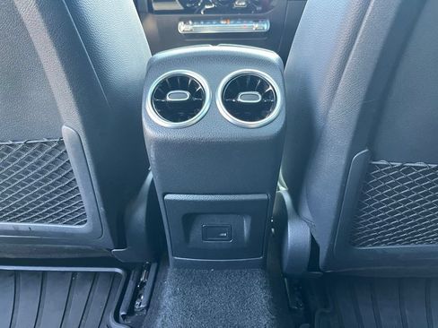Used 2023 Mercedes-Benz CLA 250 w/ AMG Line image 30