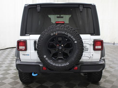 Used 2023 Jeep Wrangler Unlimited w/ 8.4" Radio Group AWD/4WD image 30