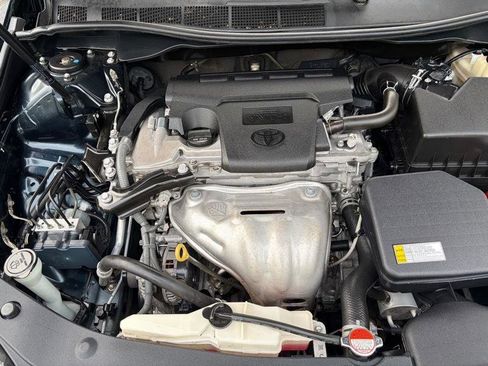 Used 2016 Toyota Camry SE image 37