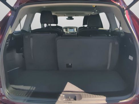 Used 2017 Toyota Highlander Limited image 13