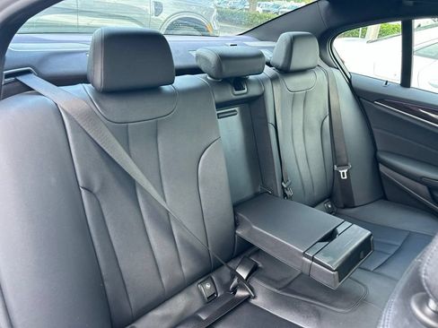Used 2019 BMW 530i w/ Convenience Package RWD image 51