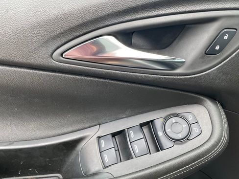 Used 2024 Buick Encore GX Preferred w/ Comfort Package image 11