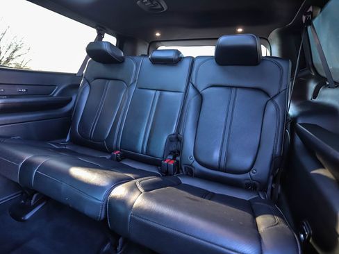 Used 2023 Jeep Wagoneer L Series III w/ Premium Group I image 24