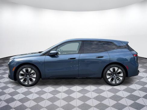 Used 2026 BMW iX xDrive60 AWD/4WD image 2