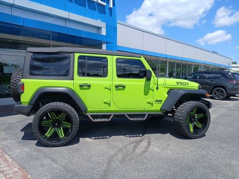 Used 2021 Jeep Wrangler Unlimited Sport AWD/4WD image 11