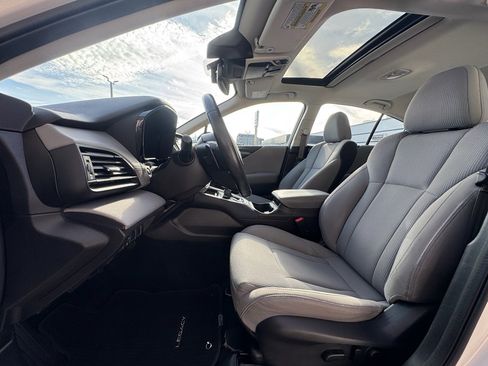 Used 2023 Subaru Legacy Premium image 9