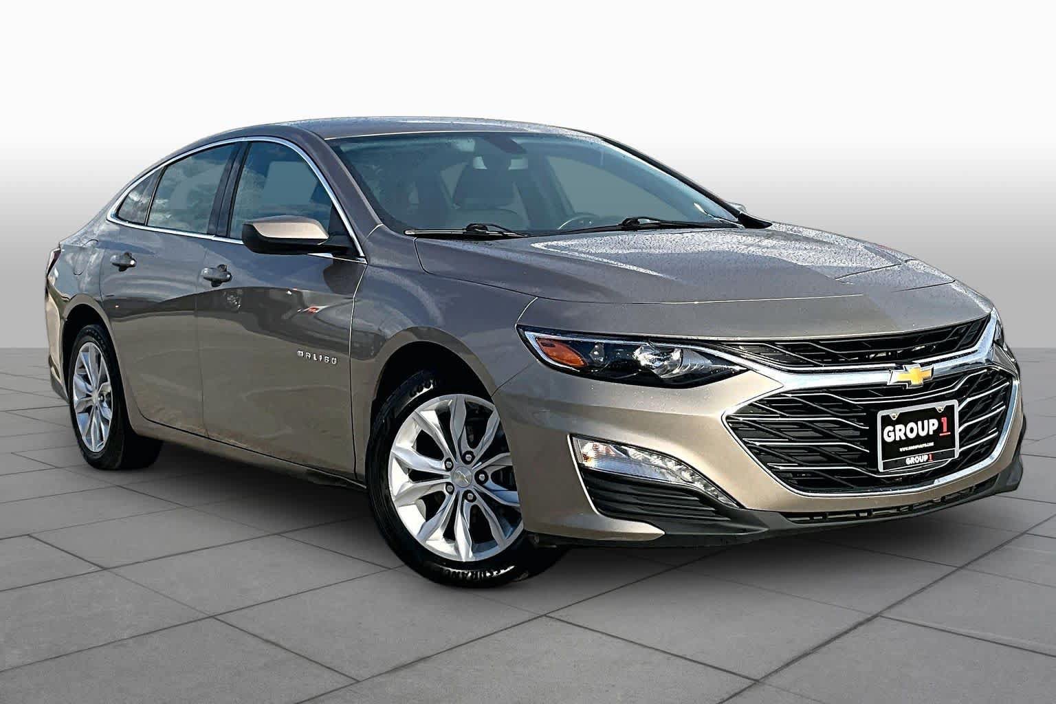Used 2022 Chevrolet Malibu LT FWD image 3