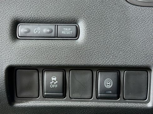 Used 2024 Nissan Murano SV w/ SV Midnight Edition Package image 16