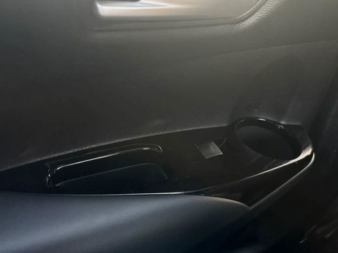 Used 2019 Toyota Corolla SE image 24