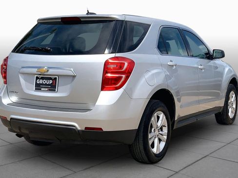 Used 2017 Chevrolet Equinox LS FWD image 13