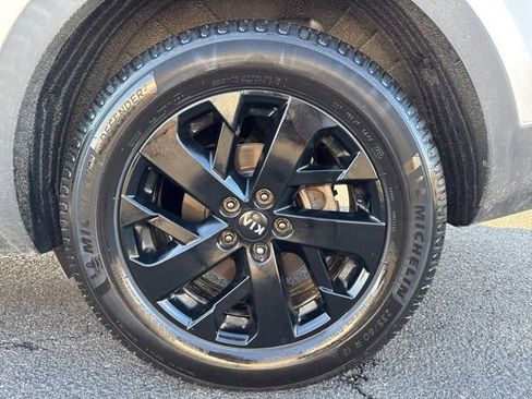 Used 2021 Kia Sorento S w/ Panoramic Sunroof Package image 38