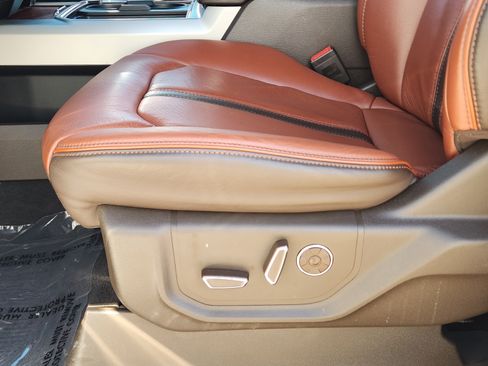 Used 2020 Ford F250 King Ranch w/ King Ranch Ultimate Package AWD/4WD image 19