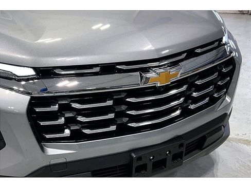 Used 2025 Chevrolet Equinox LT w/ Convenience Package II AWD/4WD image 30