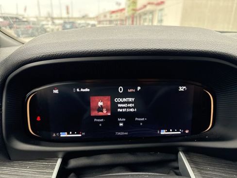 Used 2023 Jeep Wagoneer L Series II w/ Premium Group I image 11