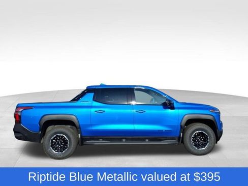 New 2026 Chevrolet Silverado EV Trail Boss image 3