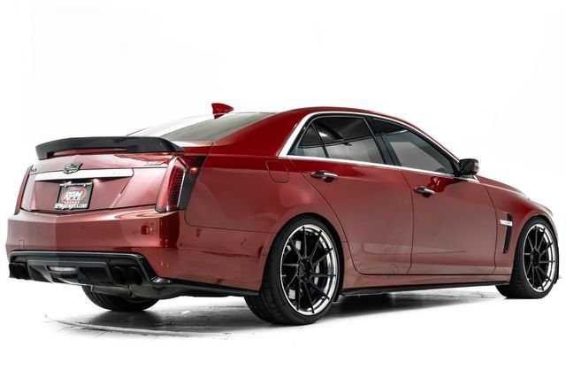 Used 2016 Cadillac CTS V w/ Luxury Package RWD image 4