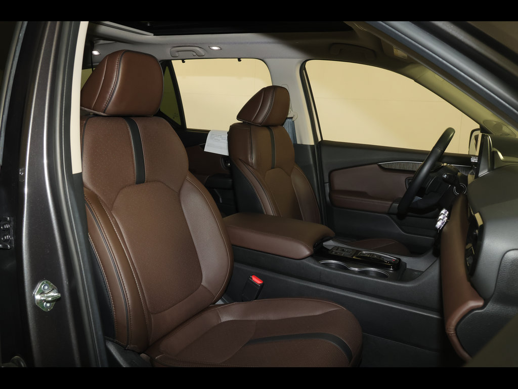Used 2025 Honda Pilot Elite image 34
