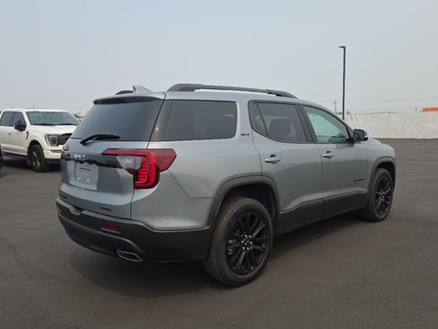Used 2023 GMC Acadia SLT w/ Elevation Edition AWD/4WD image 8