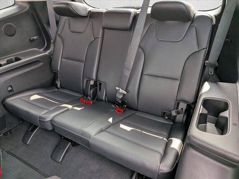 Used 2024 Kia Telluride SX w/ Towing Package FWD image 21