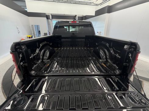 New 2026 RAM 1500 4x4 Crew Cab image 15