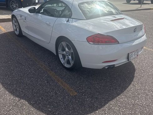 Used 2016 BMW Z4 sDrive28i RWD image 2