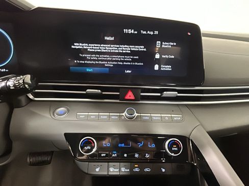 Certified 2023 Hyundai Elantra SEL w/ Convenience Package FWD image 29
