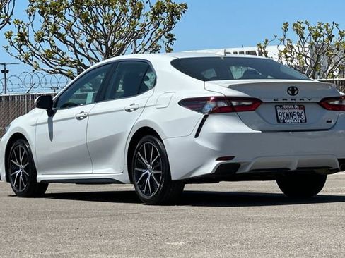 Used 2024 Toyota Camry SE w/ Blackout Package (TMS) FWD image 6
