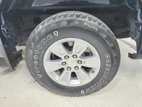 Used 2020 Chevrolet Silverado 1500 LT AWD/4WD image 13