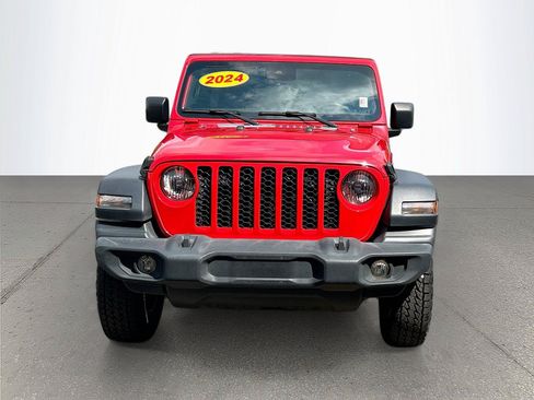 Used 2024 Jeep Wrangler Unlimited Sport AWD/4WD image 9
