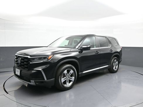 Certified 2023 Honda Pilot EX-L image 10