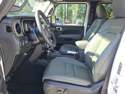 New 2026 Jeep Gladiator Mojave AWD/4WD image 10