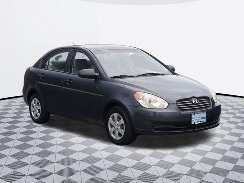 Used 2009 Hyundai Accent GLS FWD image 8