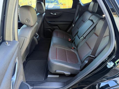 Certified 2025 Chevrolet Blazer RS image 11