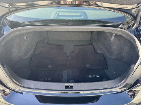 Used 2019 INFINITI Q50 Luxe w/ Essential Package (3.0T Luxe) image 7