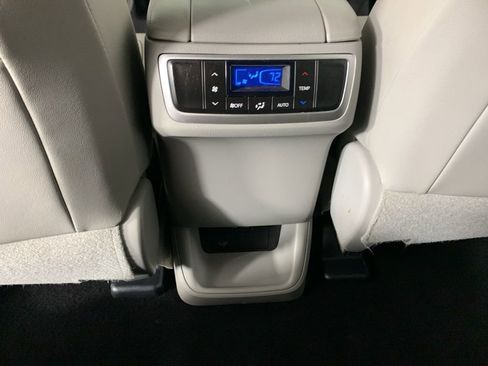 Used 2017 Toyota Highlander XLE w/ Protection Package #3 image 38