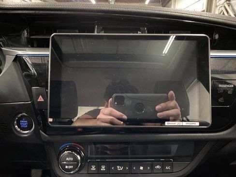 Used 2015 Toyota Corolla S FWD image 21